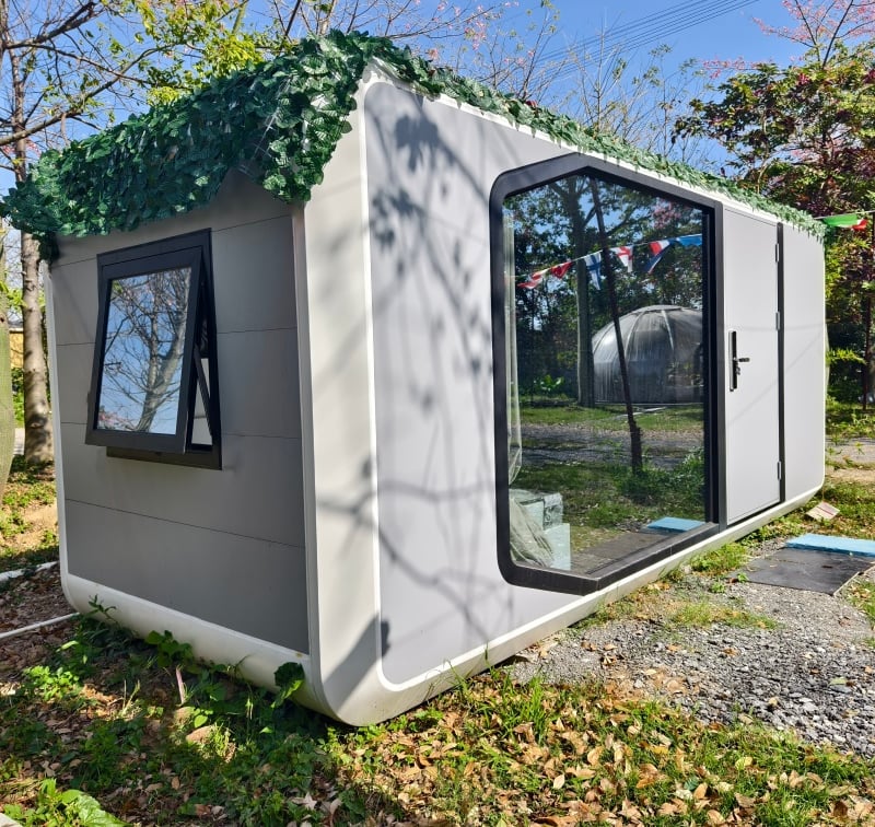 Apple Cabin A1 5.6m